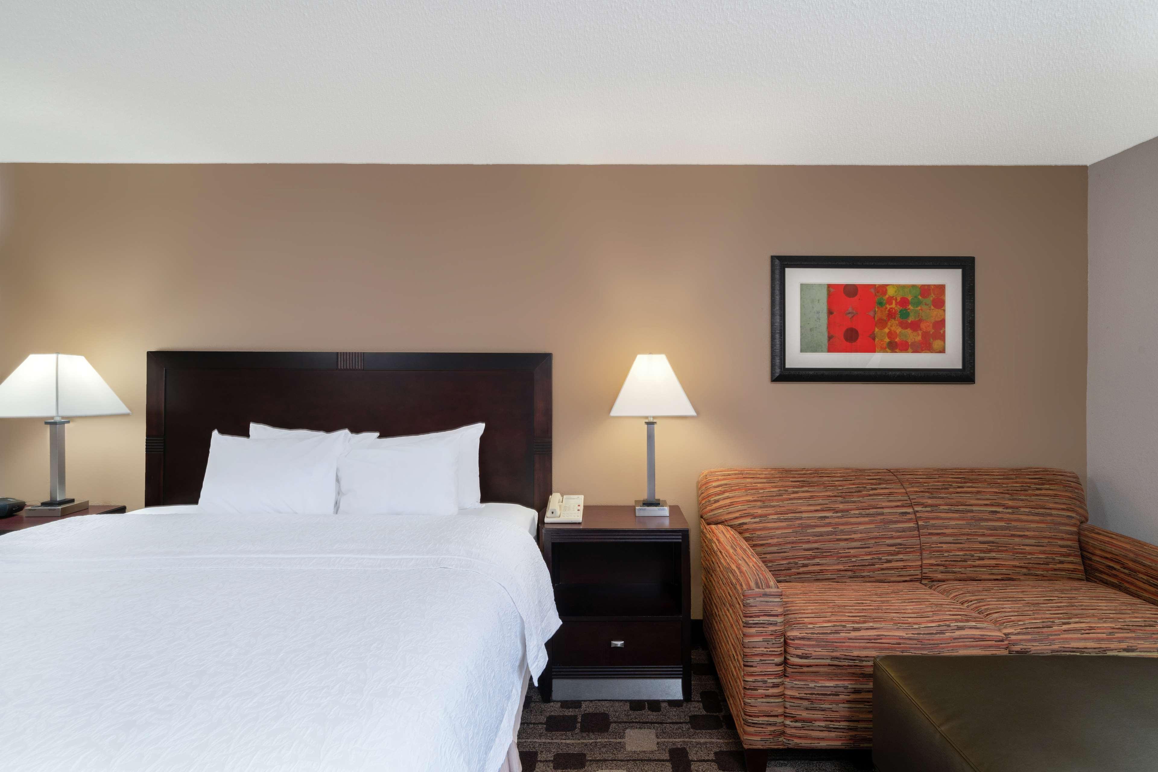 Hampton Inn Dublin Newbern Eksteriør billede