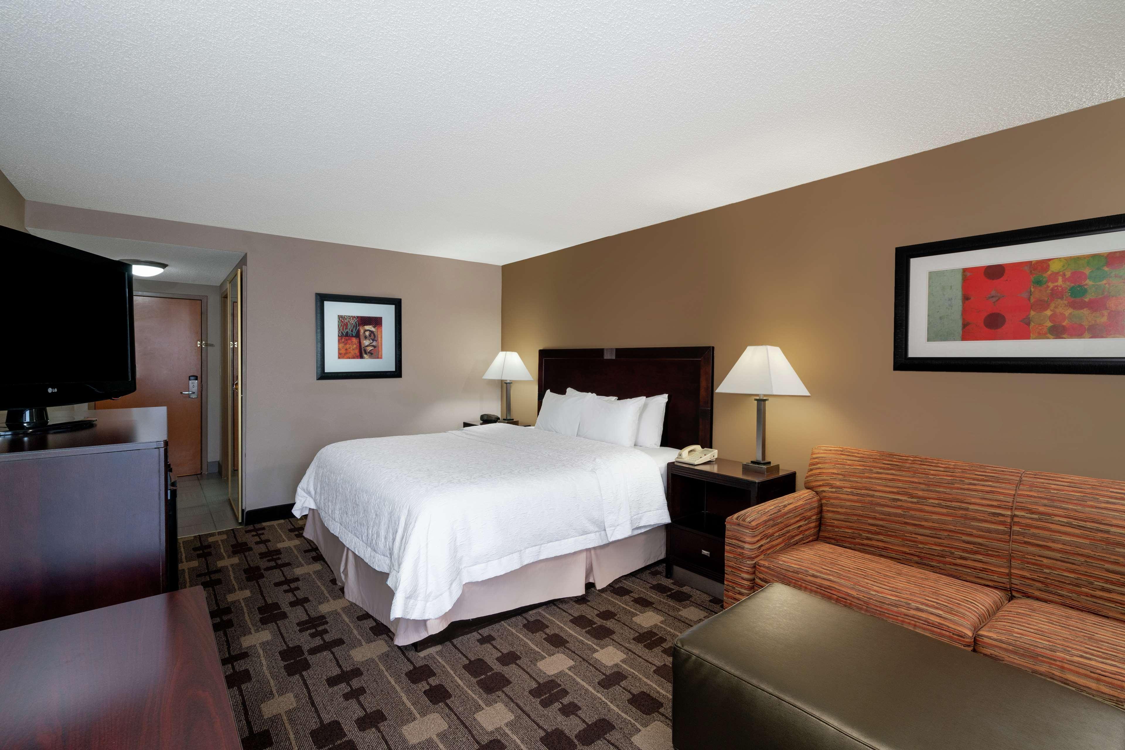 Hampton Inn Dublin Newbern Eksteriør billede