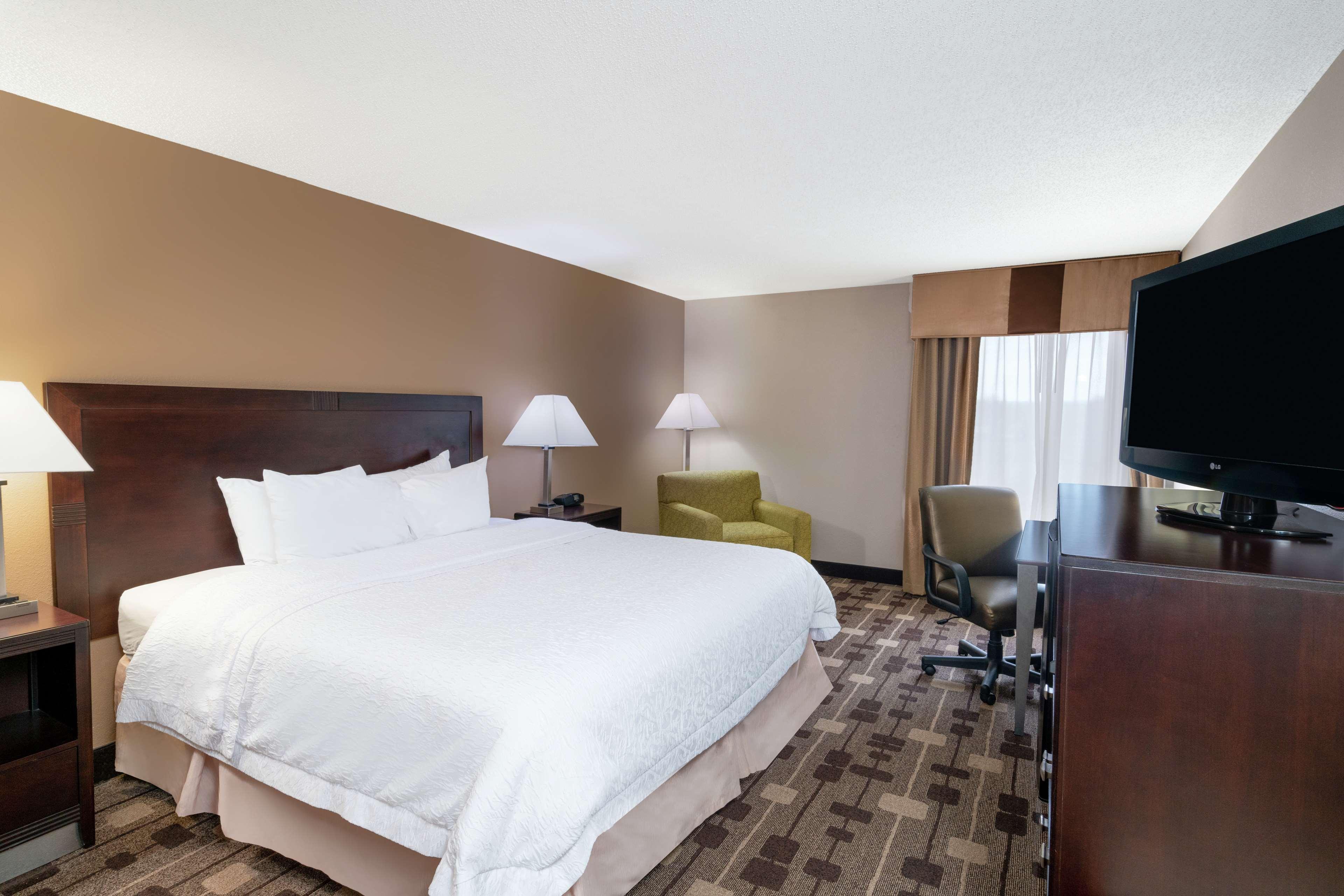 Hampton Inn Dublin Newbern Eksteriør billede