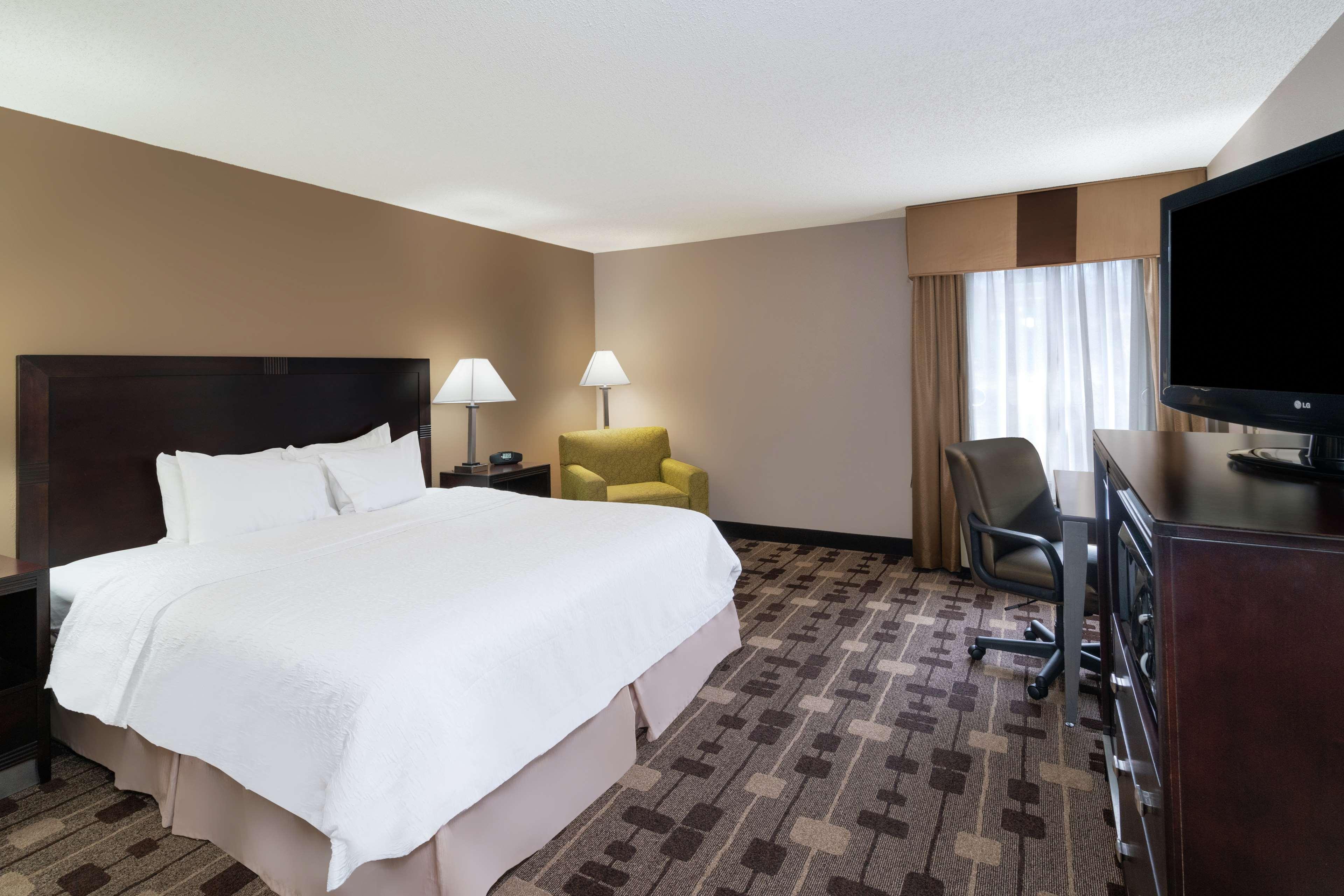 Hampton Inn Dublin Newbern Eksteriør billede