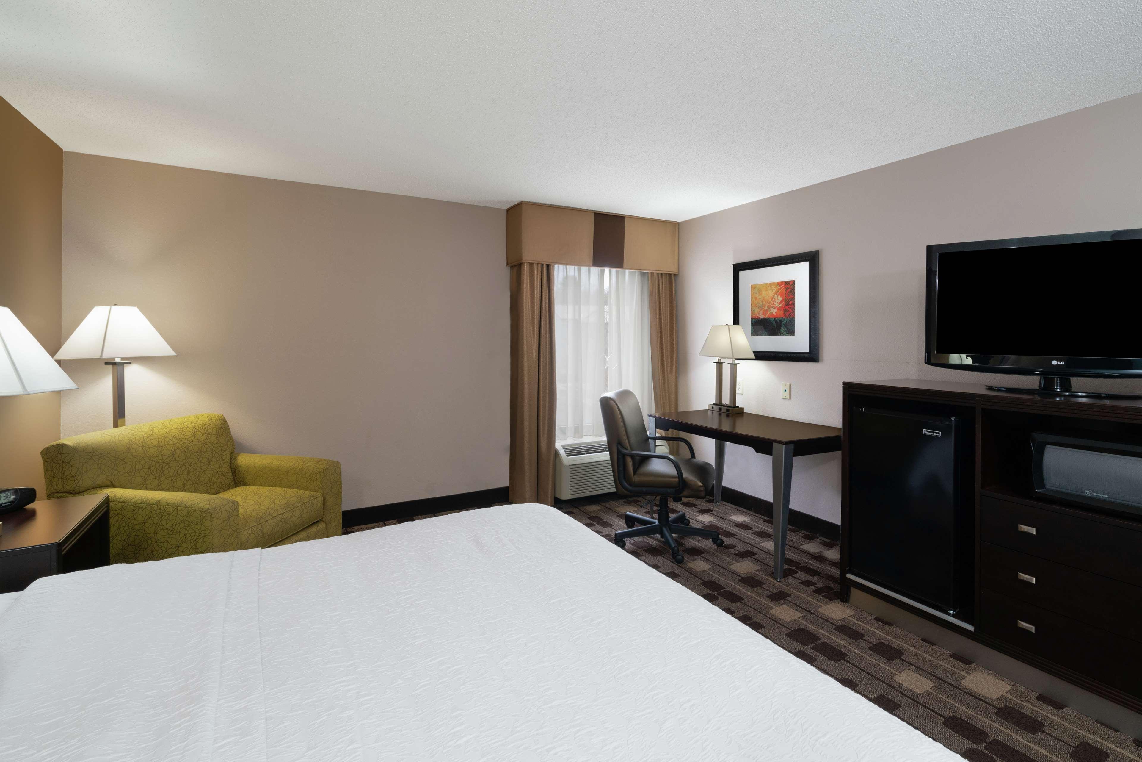 Hampton Inn Dublin Newbern Eksteriør billede