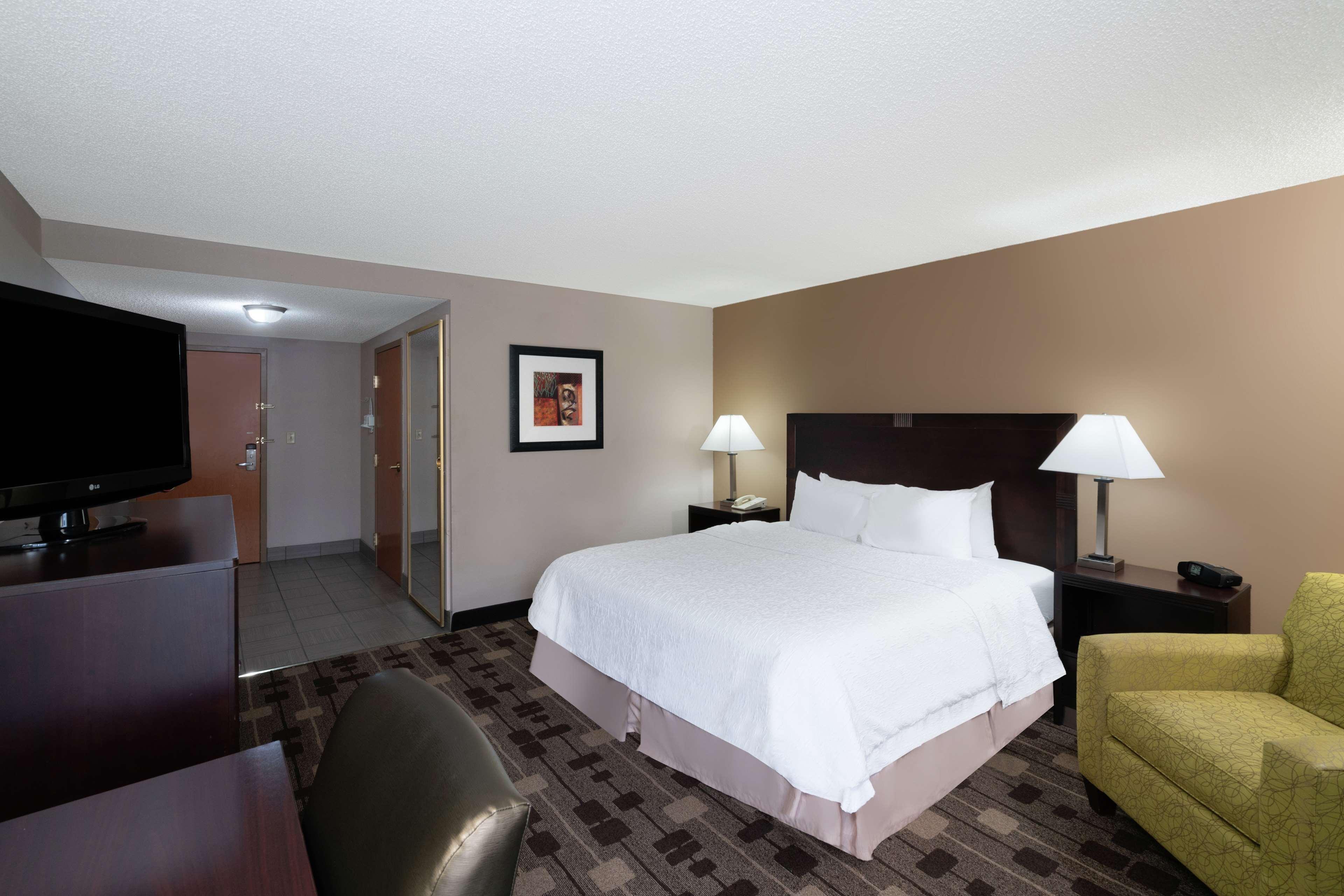 Hampton Inn Dublin Newbern Eksteriør billede