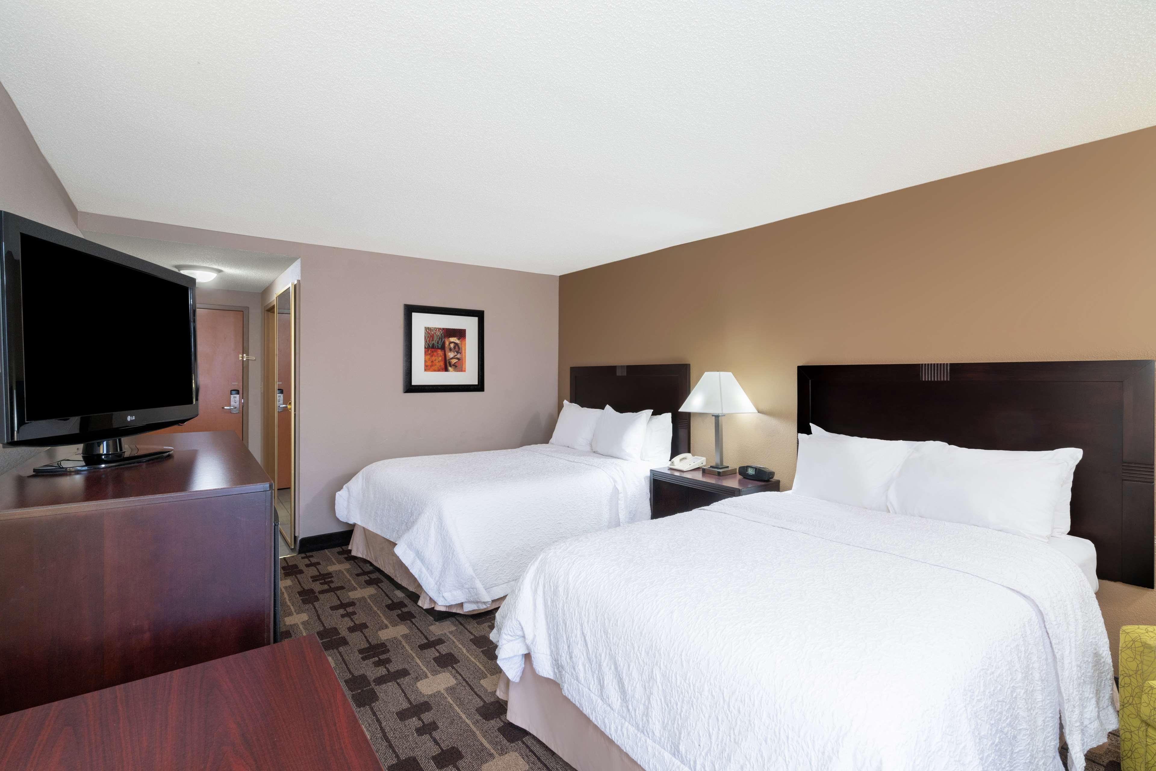 Hampton Inn Dublin Newbern Eksteriør billede